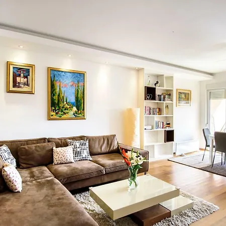 Lana Apartment